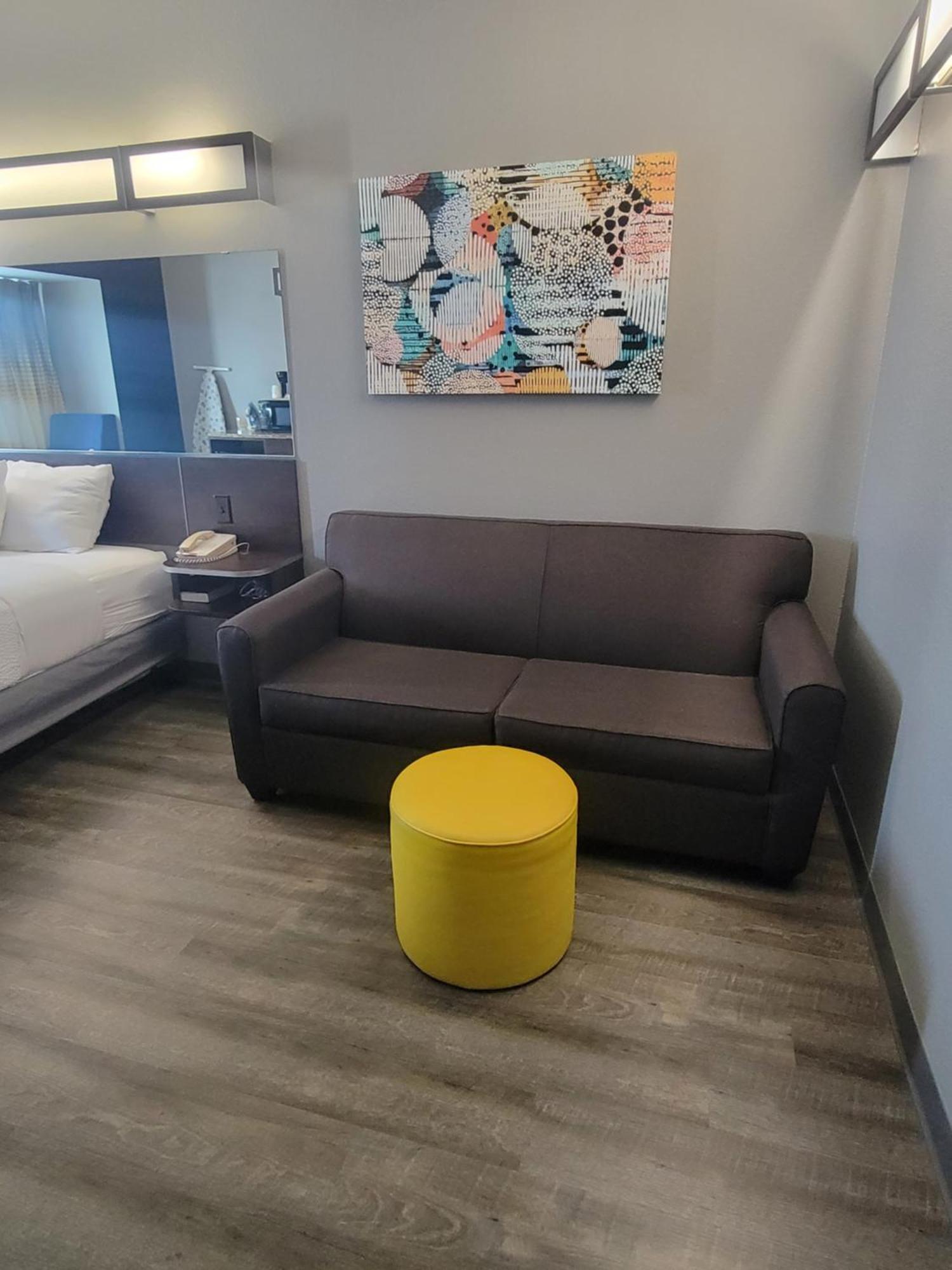 Microtel Inn & Suites By Wyndham Bluffs Council Bluffs Zewnętrze zdjęcie