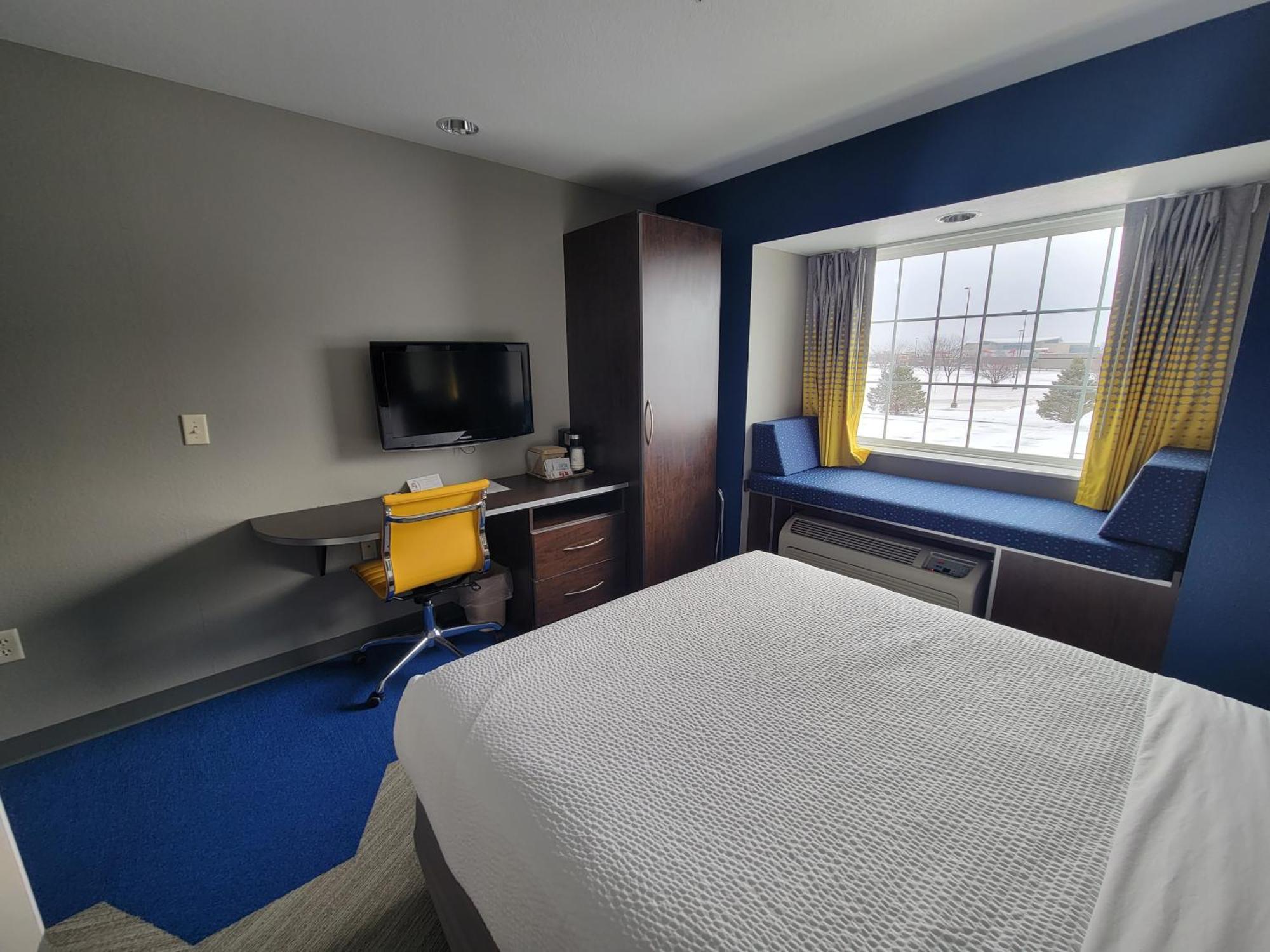 Microtel Inn & Suites By Wyndham Bluffs Council Bluffs Zewnętrze zdjęcie